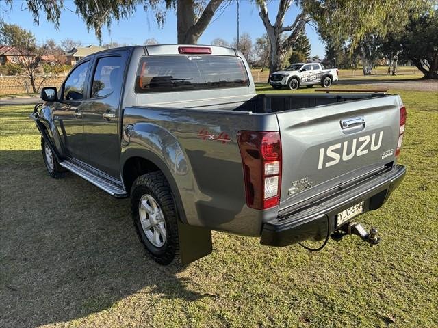 2019 Isuzu D-MAX LS-M