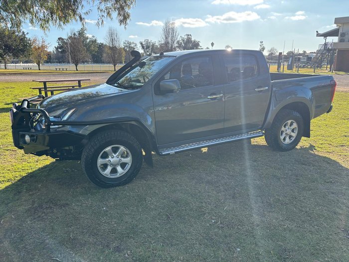 2019 Isuzu D-MAX LS-M