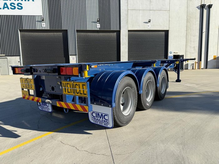2025 CIMC 40' Skeletal With 3 Way Twist Locks-A Double Compliant