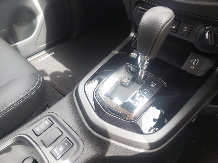 2025 Nissan Navara PRO-4X