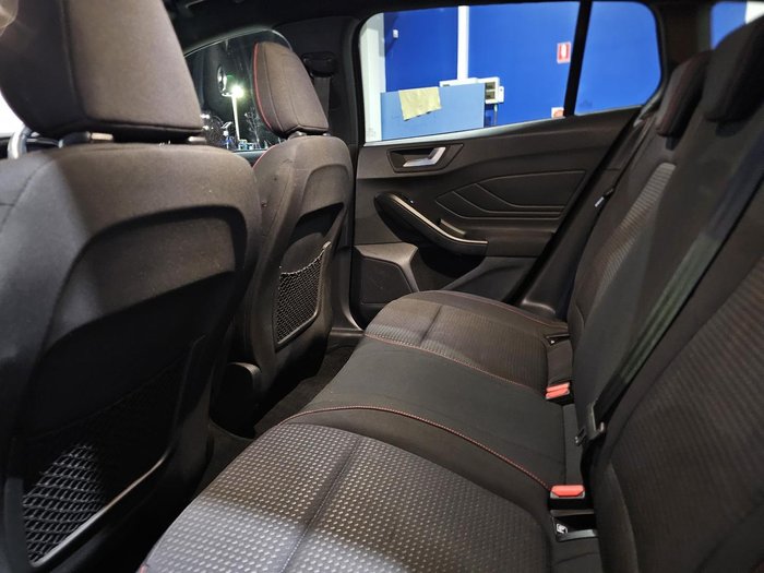2019 Ford Focus ST-Line