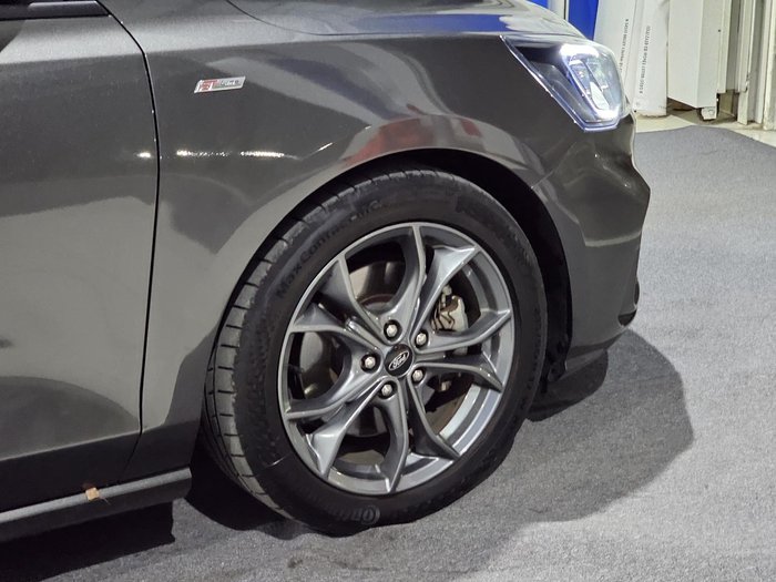 2019 Ford Focus ST-Line