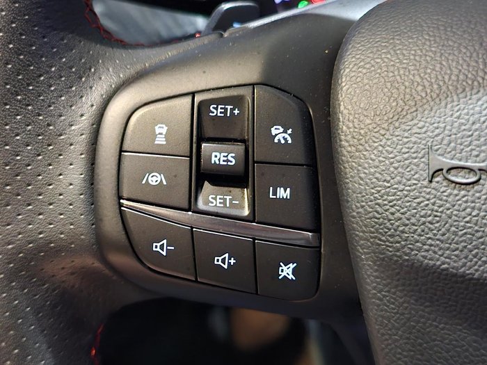 2019 Ford Focus ST-Line