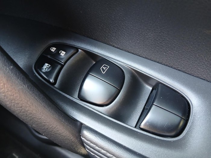 2019 Nissan X-TRAIL ST