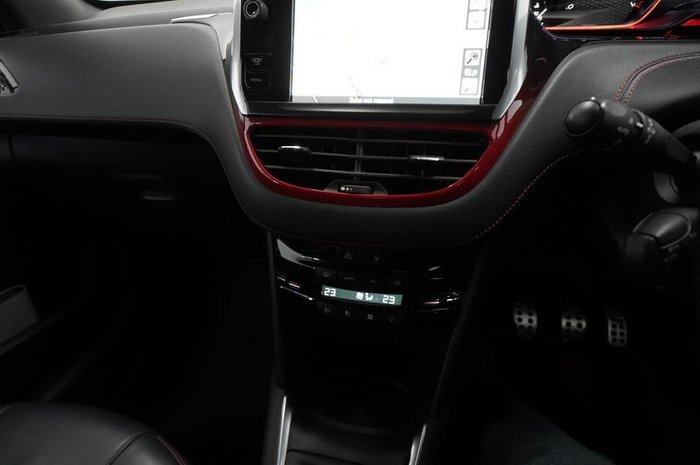 2013 Peugeot 208 GTi
