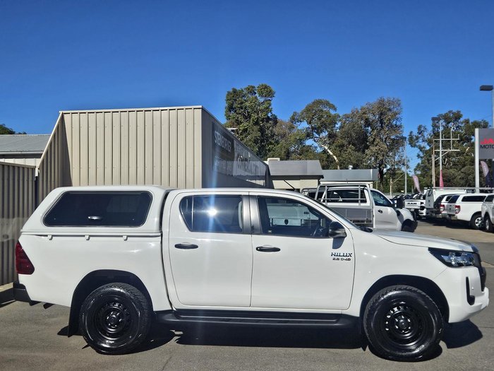2021 Toyota Hilux SR