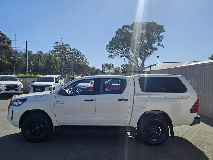2021 Toyota Hilux SR