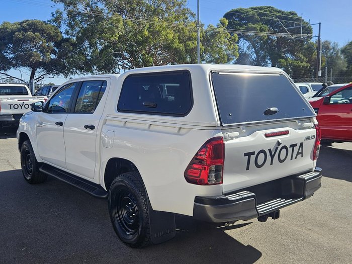 2021 Toyota Hilux SR