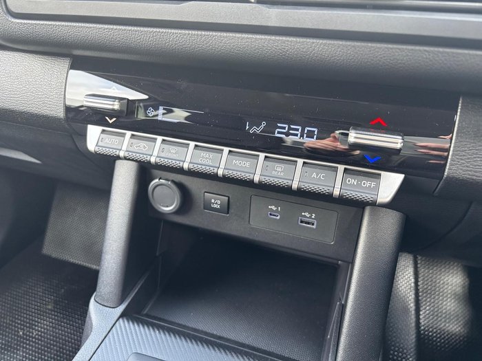 2024 Mitsubishi Triton GLX+