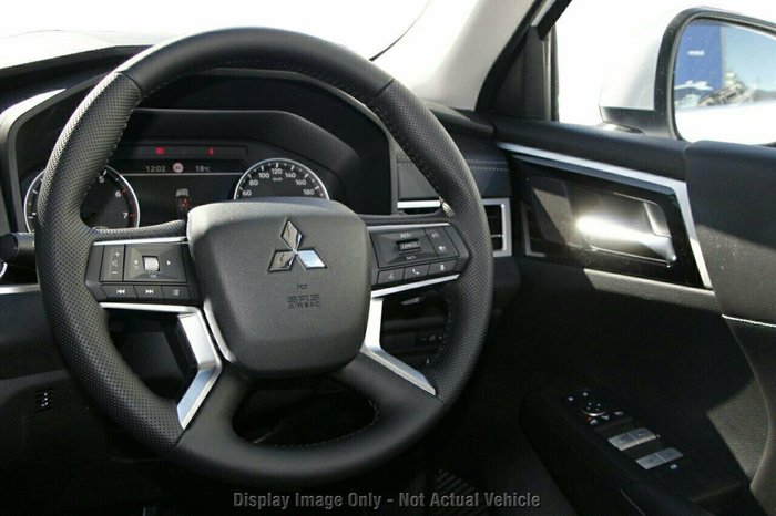 2025 Mitsubishi Outlander Aspire