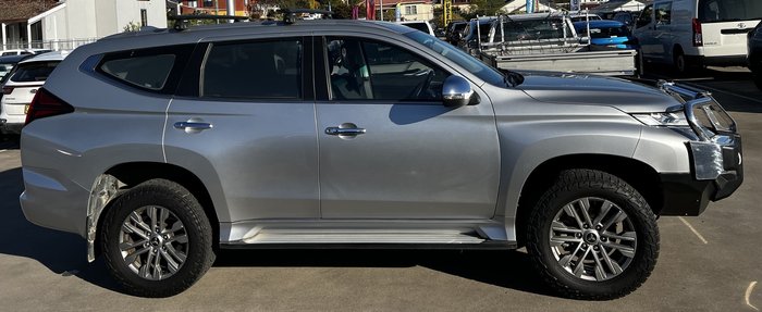 2020 Mitsubishi Pajero Sport GLX
