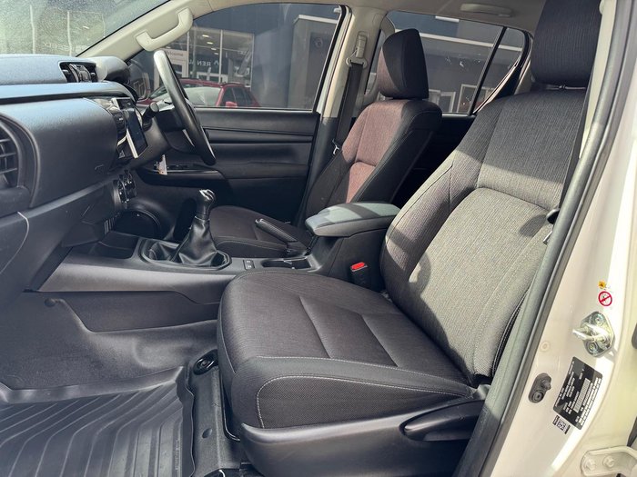 2018 Toyota Hilux SR GUN126R 4X4 Dual Range Glacier White