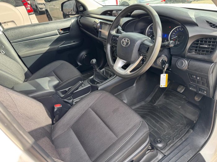 2018 Toyota Hilux SR GUN126R 4X4 Dual Range Glacier White