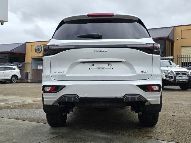 2025 Isuzu MU-X X-TERRAIN