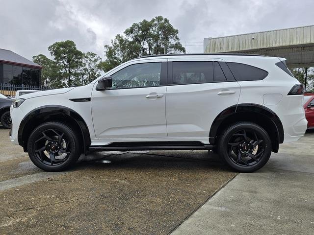 2025 Isuzu MU-X X-TERRAIN