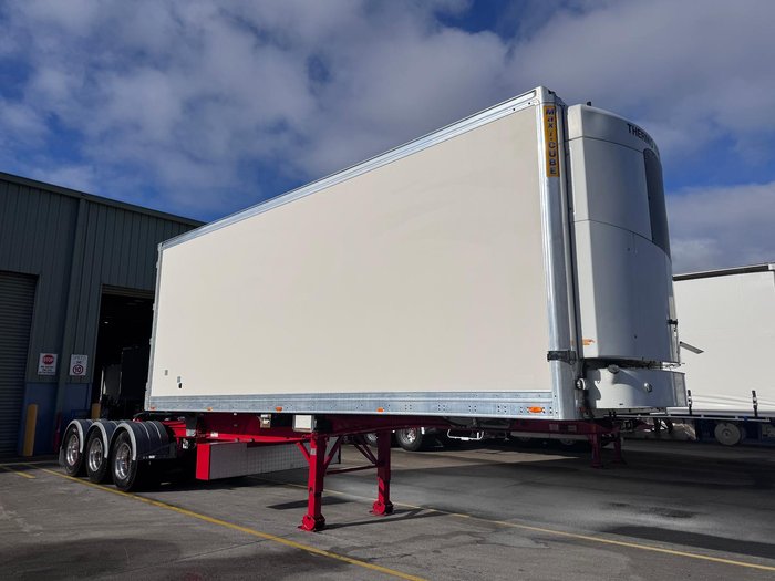 2012 Maxitrans St3 Lead A 12 Pallet -30 Reefer Double Stacker