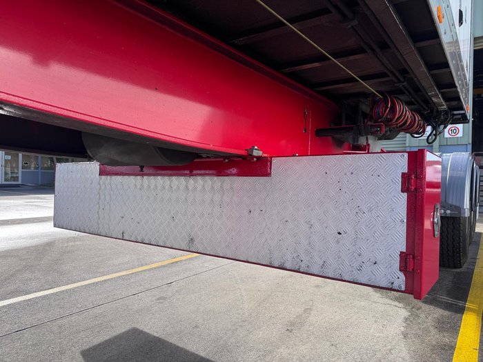 2012 Maxitrans St3 Lead A 12 Pallet -30 Reefer Double Stacker