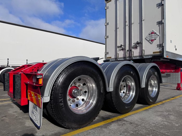 2012 Maxitrans St3 Lead A 12 Pallet -30 Reefer Double Stacker