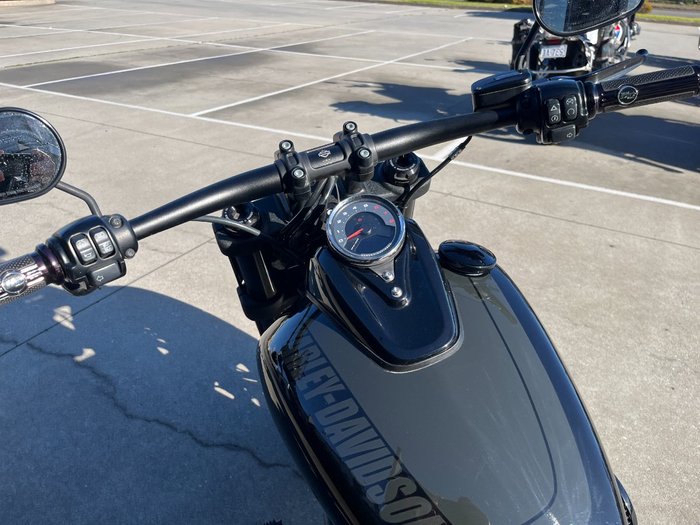 2018 HARLEY-DAVIDSON FXFBS FAT BOB S (114) Black