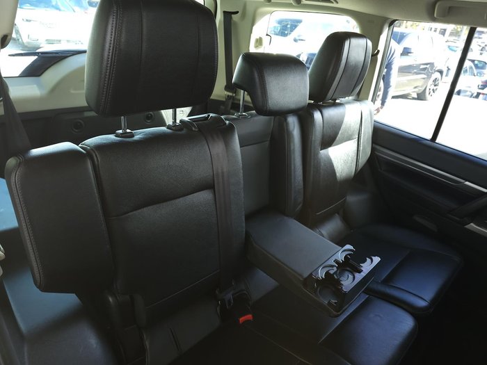 2015 Mitsubishi Pajero Exceed