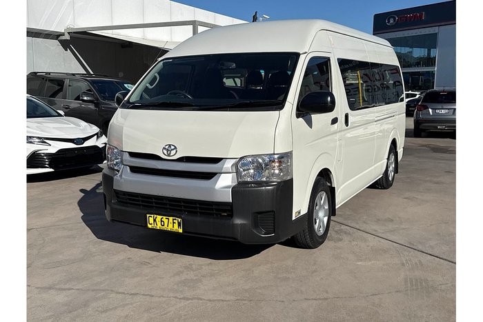 2016 Toyota Hiace Commuter