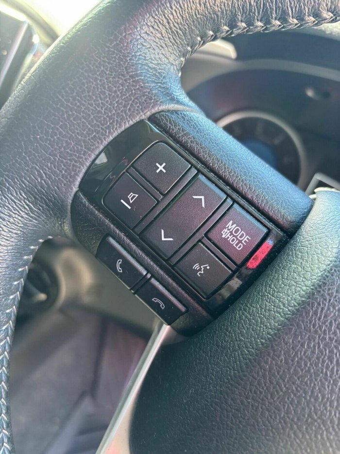 2019 Toyota Hilux SR5