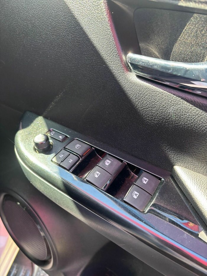 2019 Toyota Hilux SR5