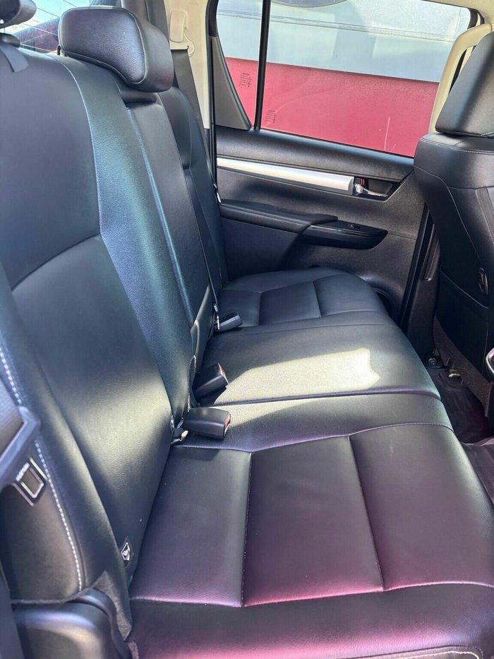 2019 Toyota Hilux SR5