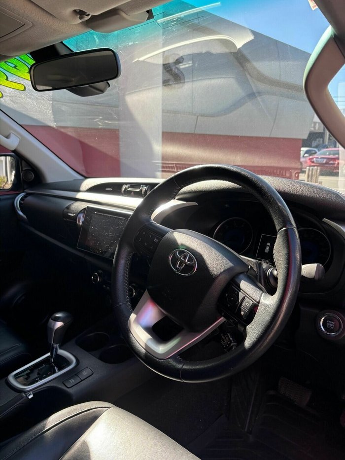 2019 Toyota Hilux SR5