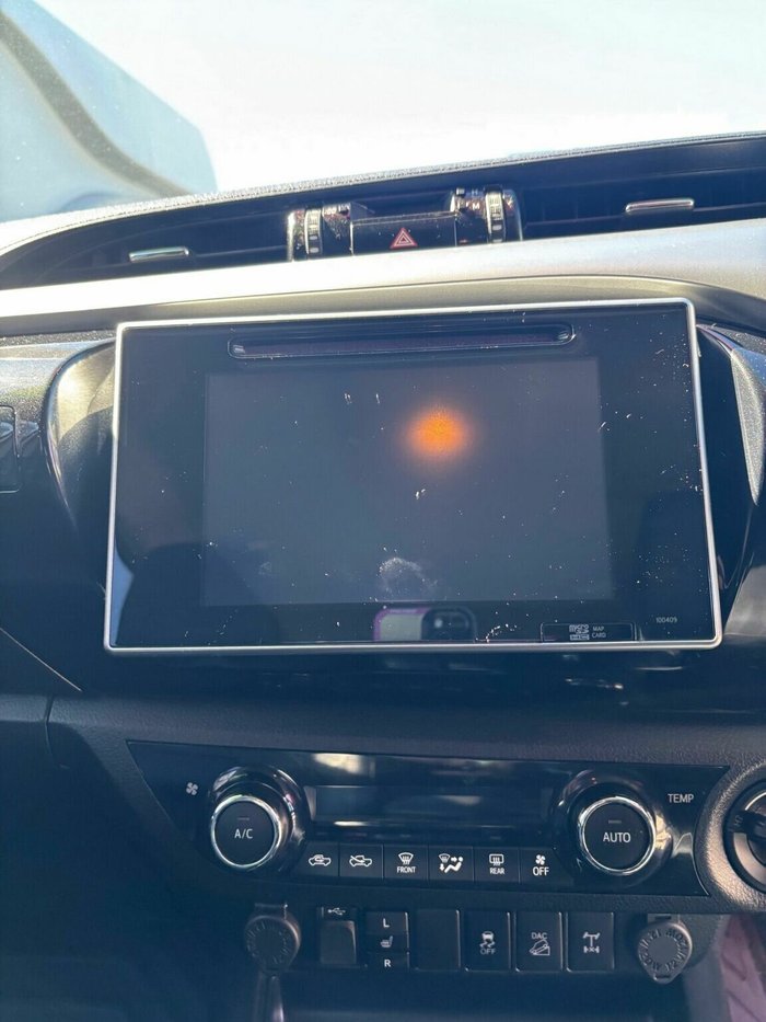 2019 Toyota Hilux SR5