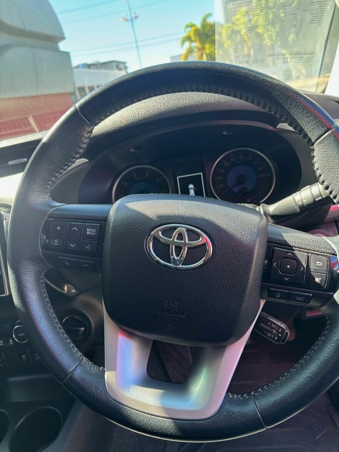 2019 Toyota Hilux SR5