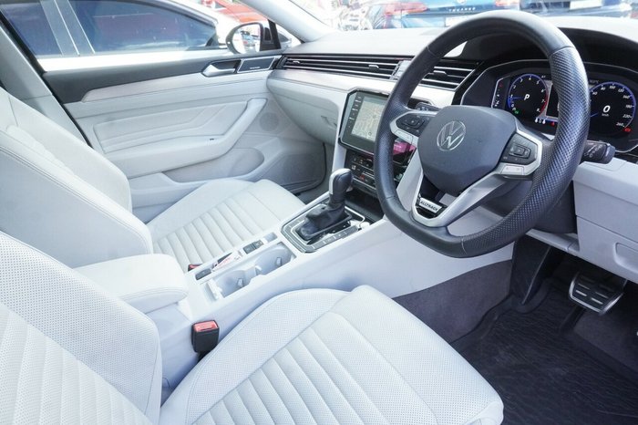 2021 Volkswagen Passat Alltrack 162TSI Premium