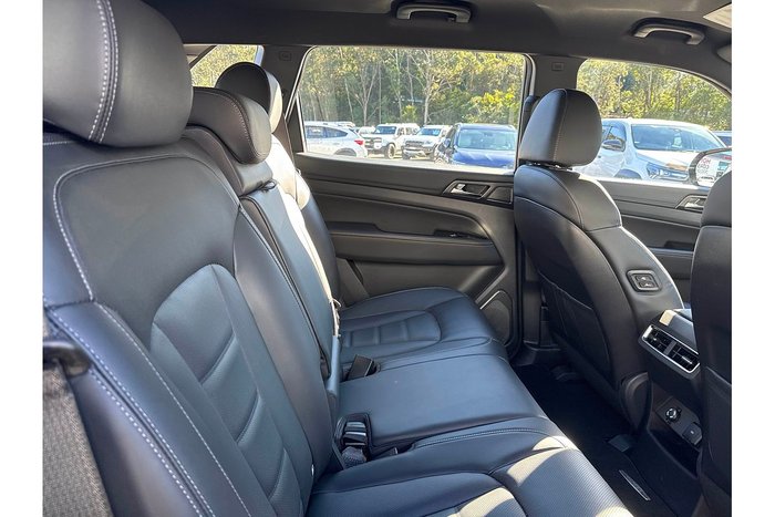 2023 SsangYong Rexton Adventure