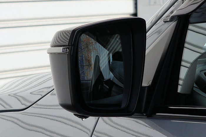 2025 Isuzu MU-X X-TERRAIN