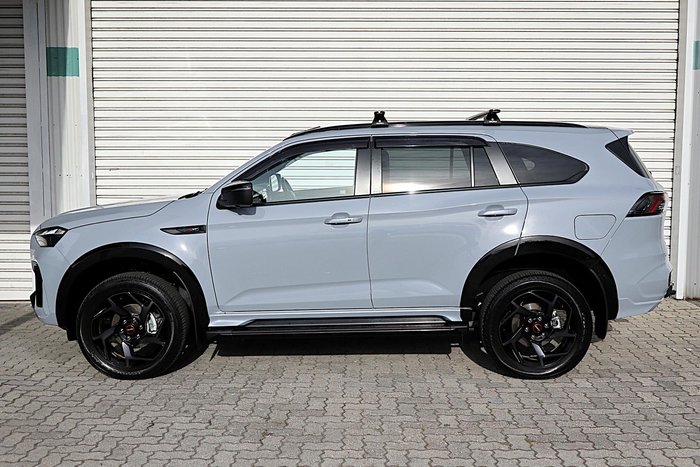 2025 Isuzu MU-X X-TERRAIN
