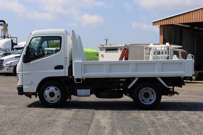 2025 Fuso Canter 615 Tipper Manual White