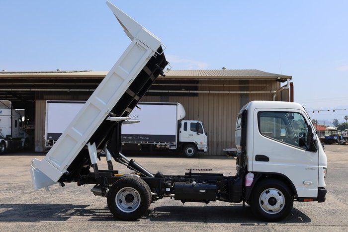 2025 Fuso Canter 615 Tipper White