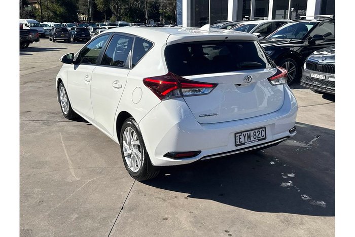 2015 Toyota Corolla Ascent Sport