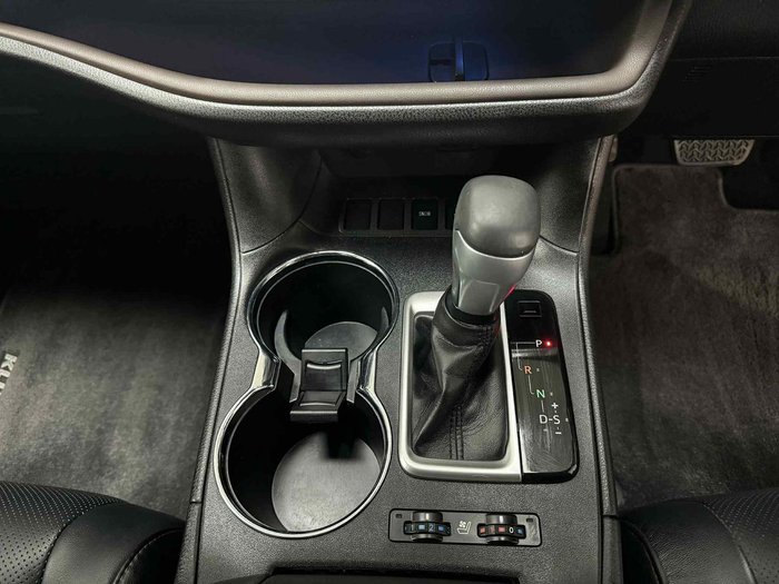 2017 Toyota Kluger Grande