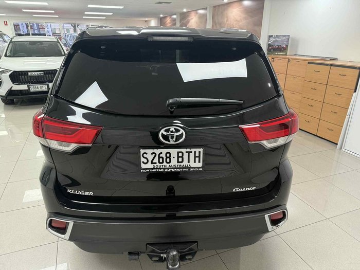 2017 Toyota Kluger Grande
