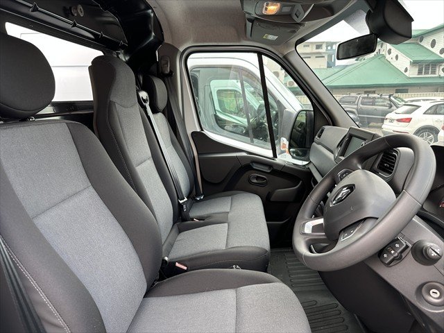 2024 Renault Master Pro 110kW