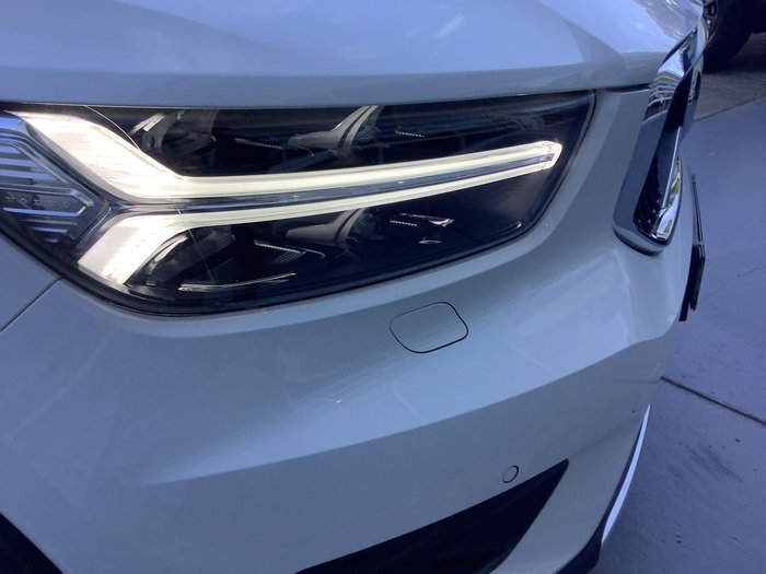 2021 Volvo XC40 T4 Momentum