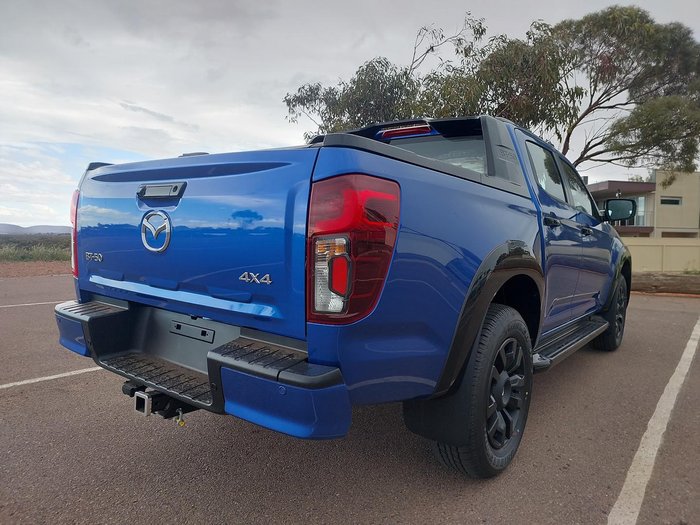 2025 Mazda BT-50 SP