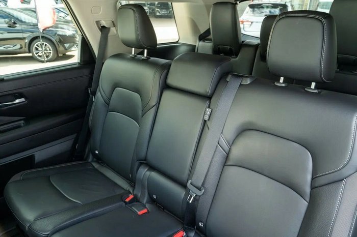 2024 Nissan Pathfinder Ti