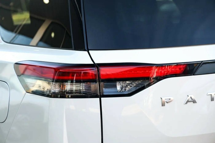 2024 Nissan Pathfinder Ti