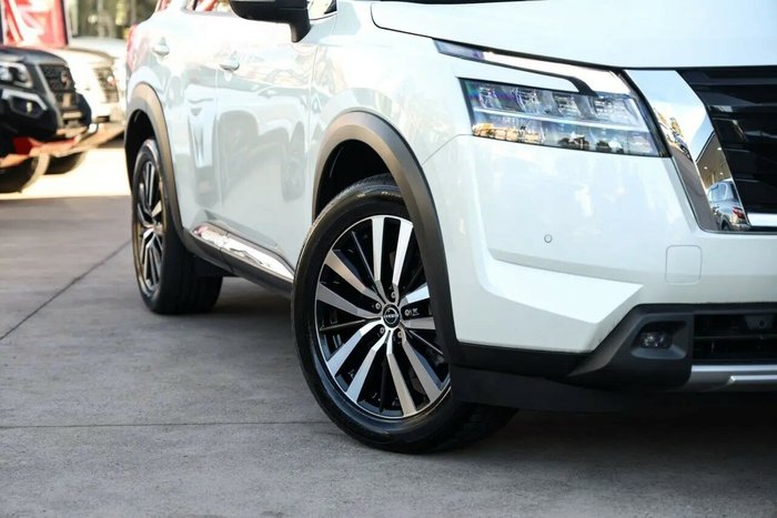 2024 Nissan Pathfinder Ti