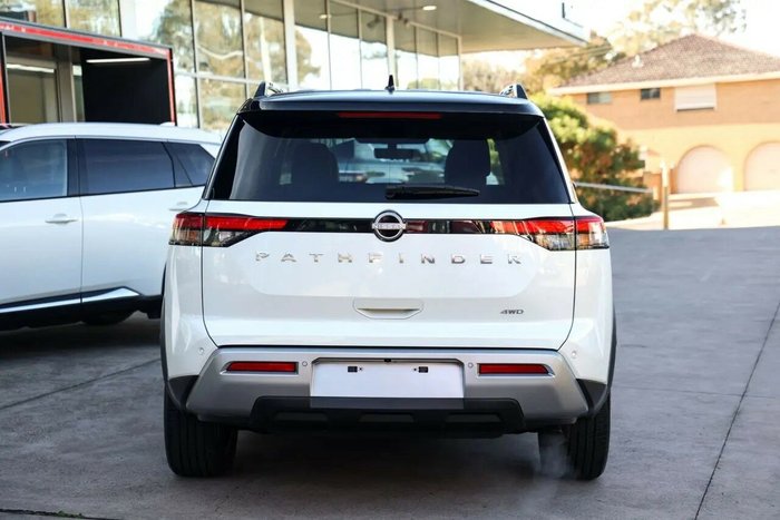 2024 Nissan Pathfinder Ti