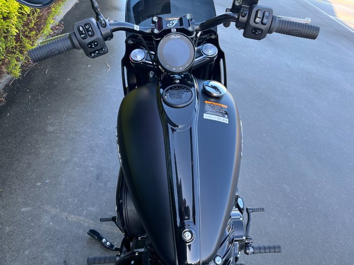 2023 Indian SPORT CHIEF CRUISER STEALTH GRAY