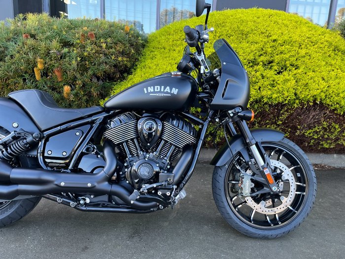 2023 Indian SPORT CHIEF CRUISER STEALTH GRAY