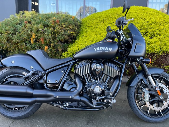 2023 Indian SPORT CHIEF CRUISER STEALTH GRAY